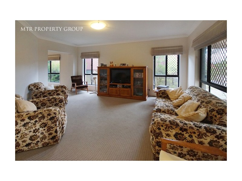 23 Paterson Place, Forest Lake QLD 4078