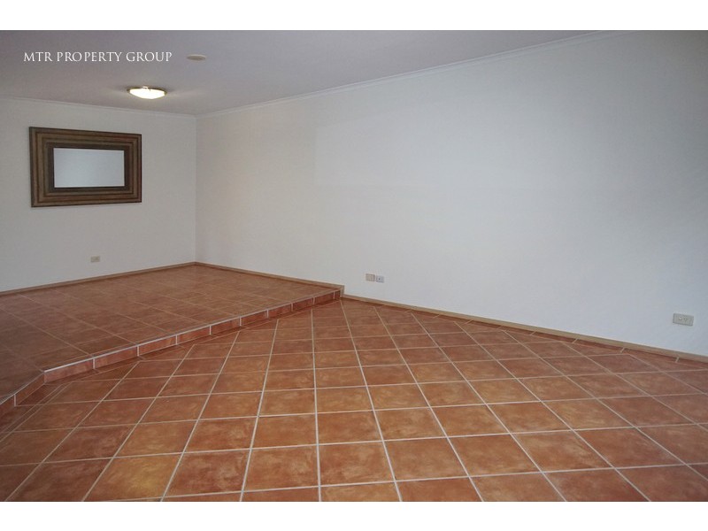 6 Burke Place, Forest Lake QLD 4078