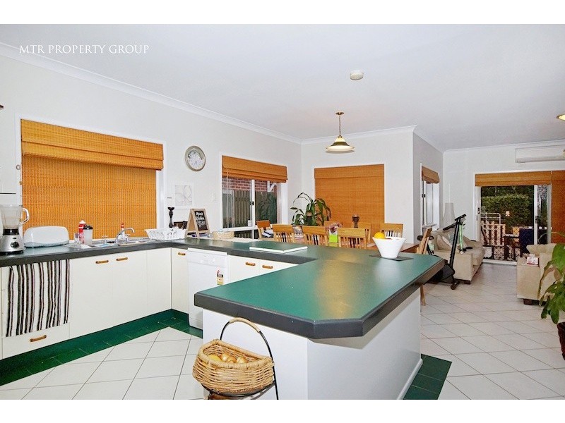 10 Pinaster Street, Forest Lake QLD 4078