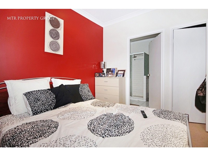 10 Pinaster Street, Forest Lake QLD 4078