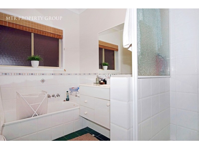 10 Pinaster Street, Forest Lake QLD 4078