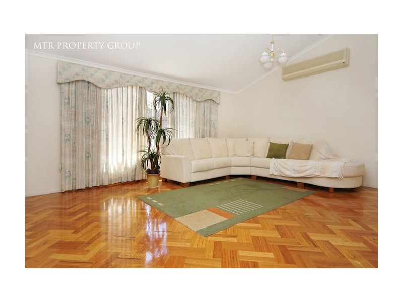 2 Greenstead Way, Forest Lake QLD 4078