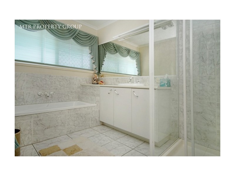 2 Greenstead Way, Forest Lake QLD 4078