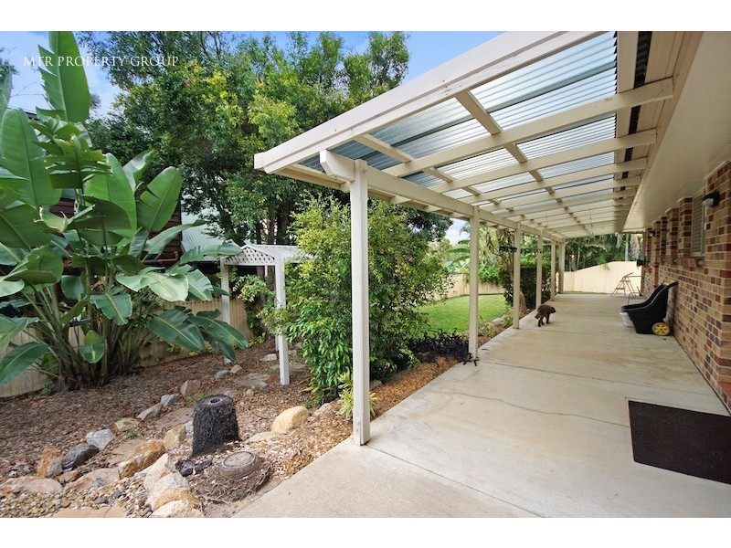 8 Manchester Close, Forest Lake QLD 4078