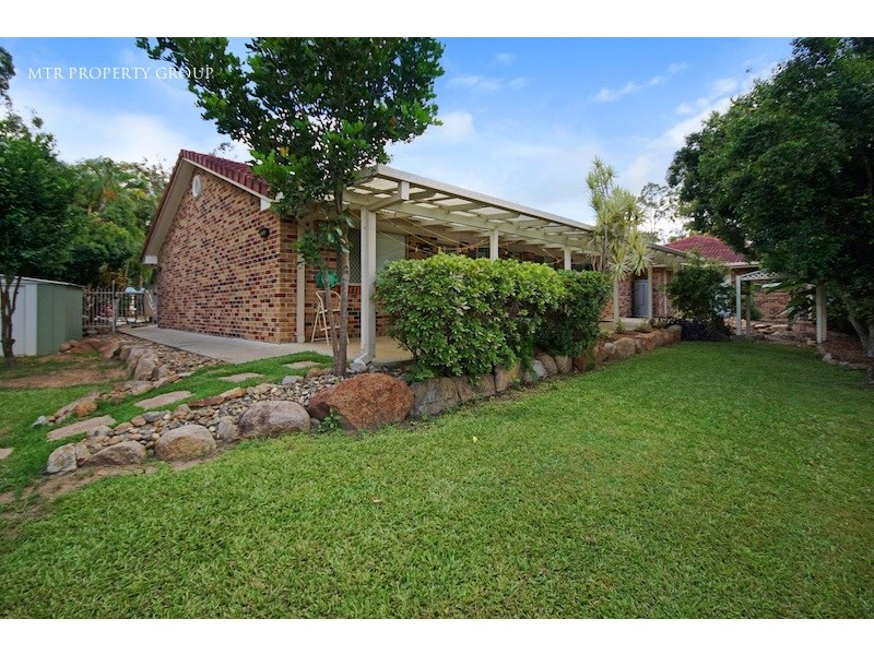 8 Manchester Close, Forest Lake QLD 4078