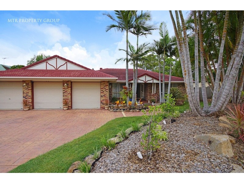 8 Manchester Close, Forest Lake QLD 4078