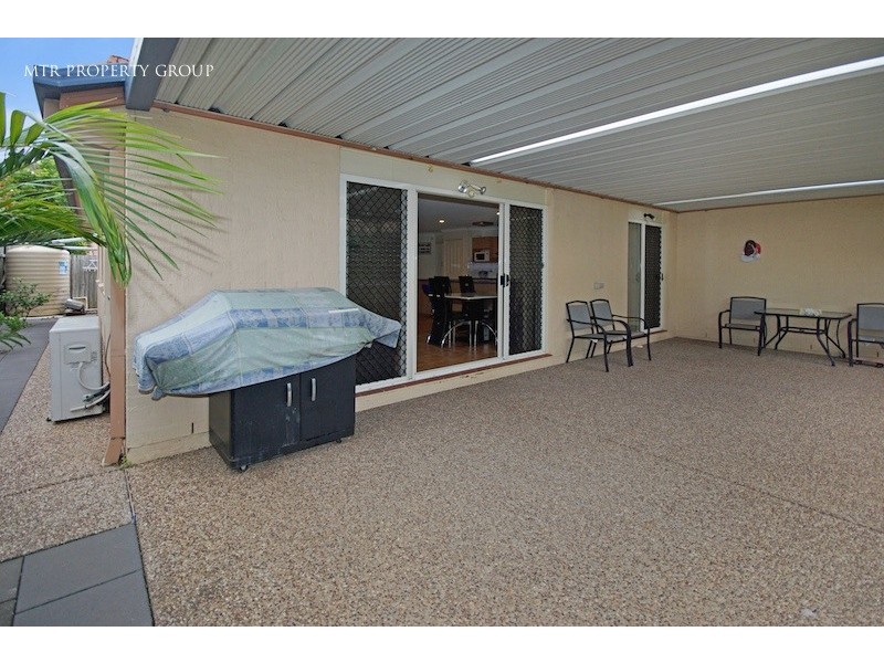 27 Booloumba Crescent, Forest Lake QLD 4078