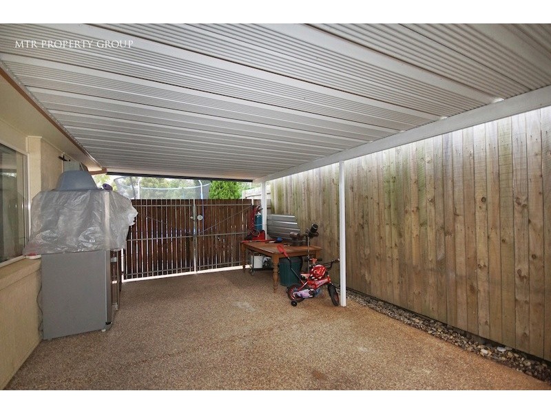 27 Booloumba Crescent, Forest Lake QLD 4078