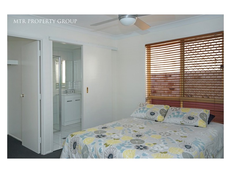 15 Honeysuckle Place, Forest Lake QLD 4078