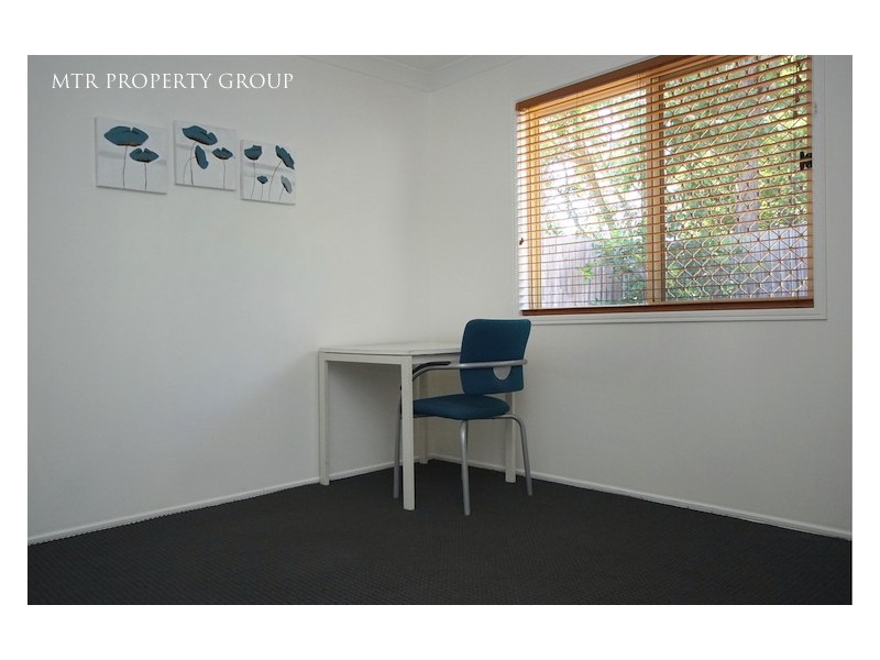 15 Honeysuckle Place, Forest Lake QLD 4078