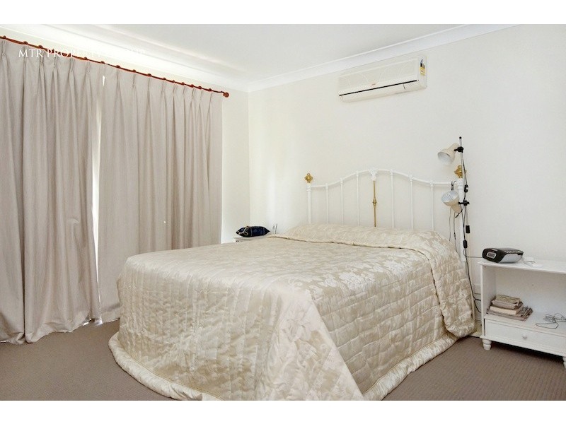 6 Savill Close, Forest Lake QLD 4078