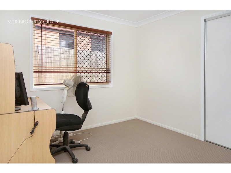 6 Savill Close, Forest Lake QLD 4078