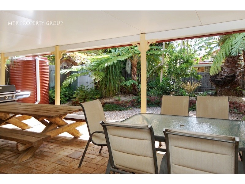 6 Savill Close, Forest Lake QLD 4078