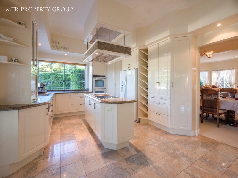 38 Renoir Crescent, Forest Lake QLD 4078