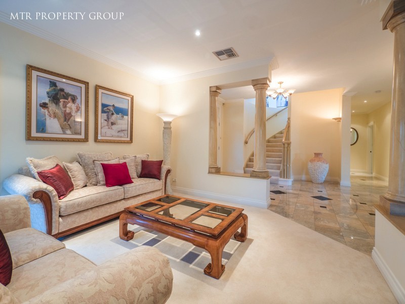 38 Renoir Crescent, Forest Lake QLD 4078