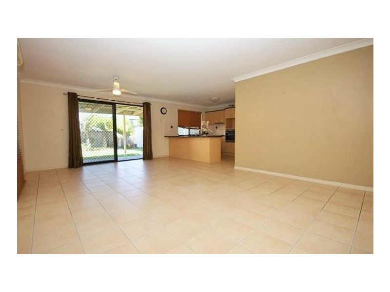 12 Hawthorne Street, Forest Lake QLD 4078