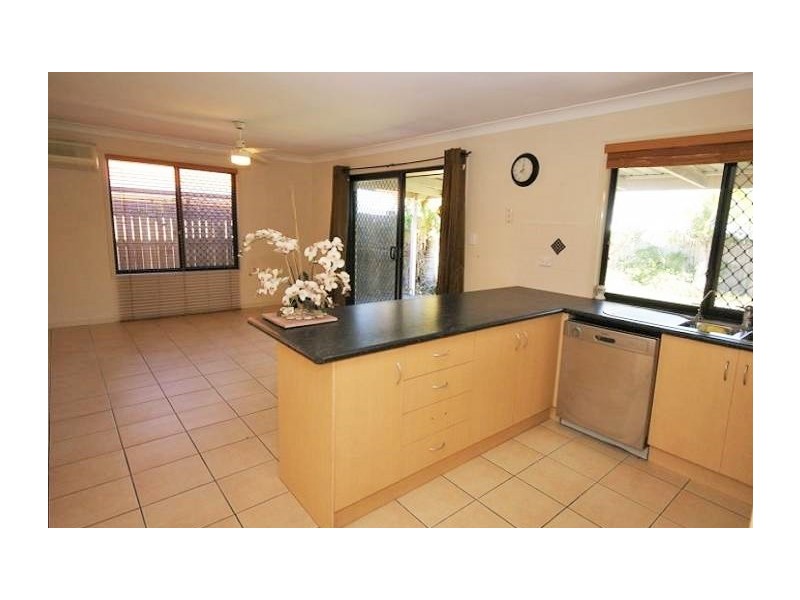 12 Hawthorne Street, Forest Lake QLD 4078