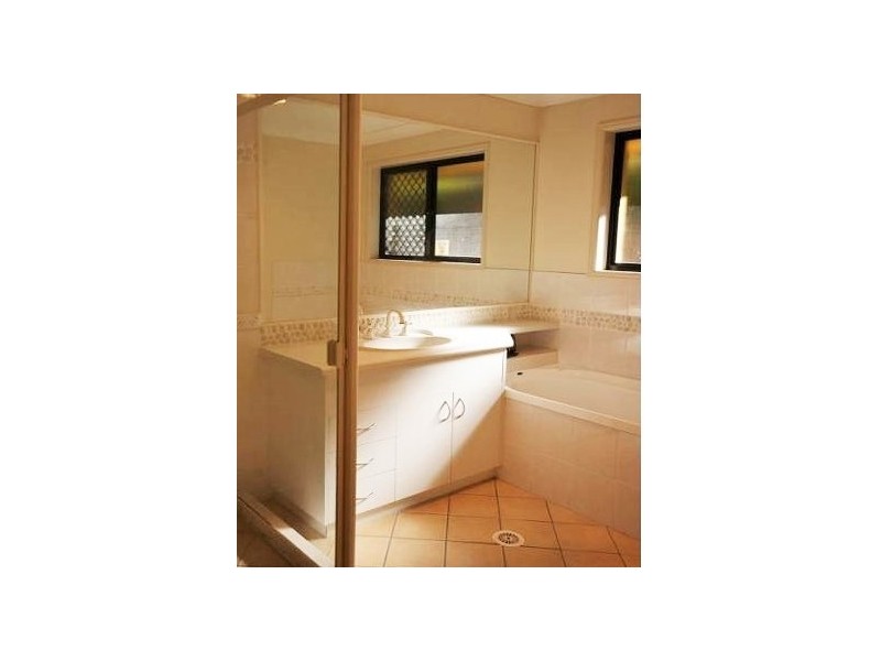 12 Hawthorne Street, Forest Lake QLD 4078