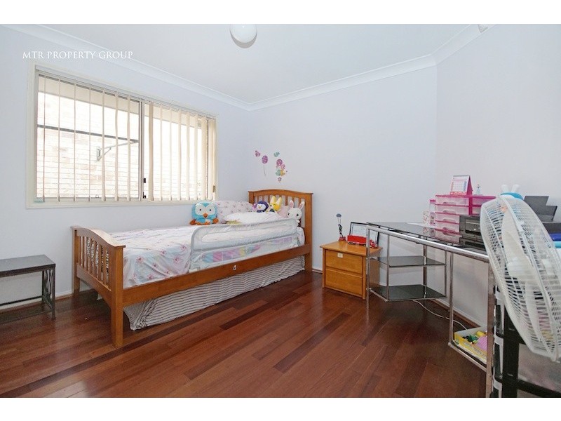 4 Argyle Place, Forest Lake QLD 4078