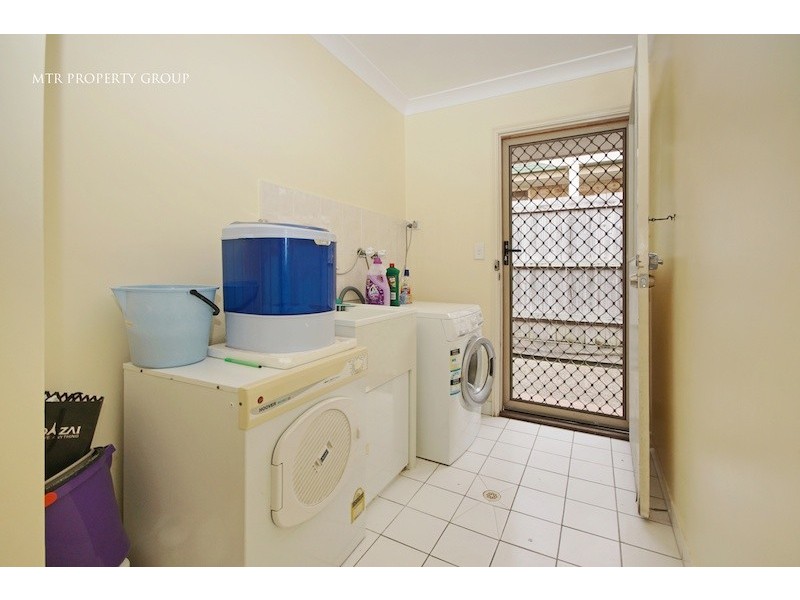 4 Argyle Place, Forest Lake QLD 4078