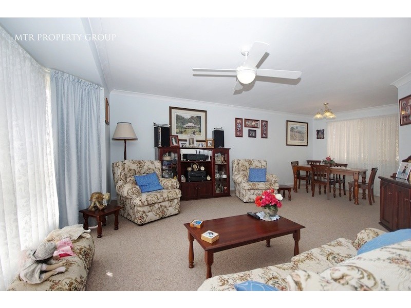 4 Augusta Crescent, Forest Lake QLD 4078