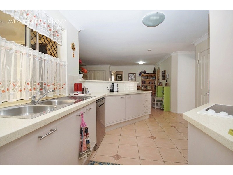 4 Augusta Crescent, Forest Lake QLD 4078