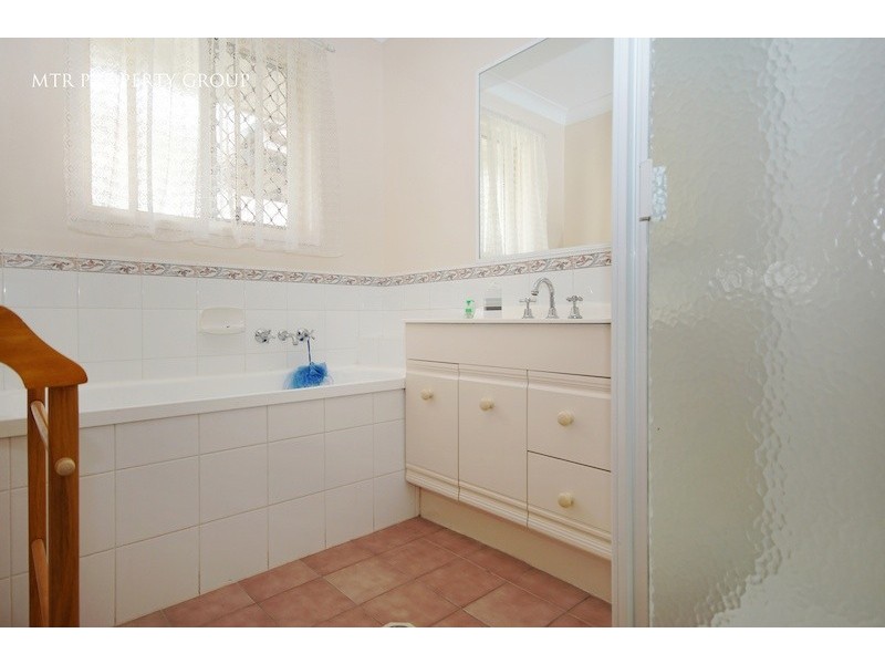 4 Augusta Crescent, Forest Lake QLD 4078