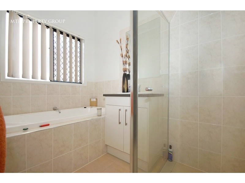 6 Fennel Way, Springfield Lakes QLD 4300