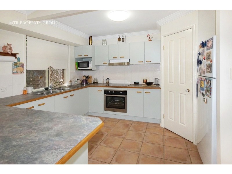 3 Glasshouse Crescent, Forest Lake QLD 4078