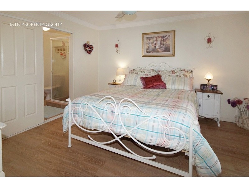 3 Glasshouse Crescent, Forest Lake QLD 4078