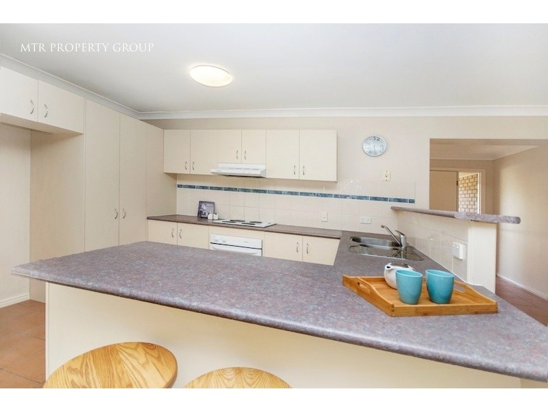 37 Brighton Parade, Forest Lake QLD 4078