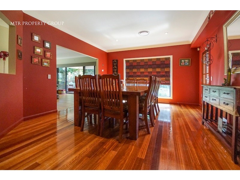 25 Hawthorne Street, Forest Lake QLD 4078