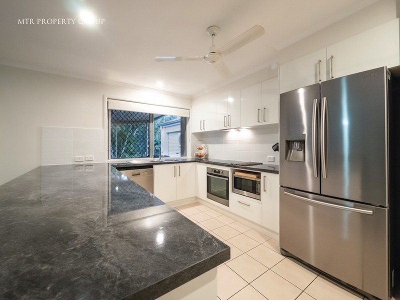 18 Toorak Place, Forest Lake QLD 4078