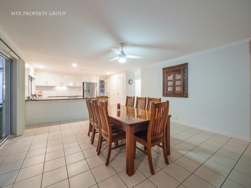 18 Toorak Place, Forest Lake QLD 4078