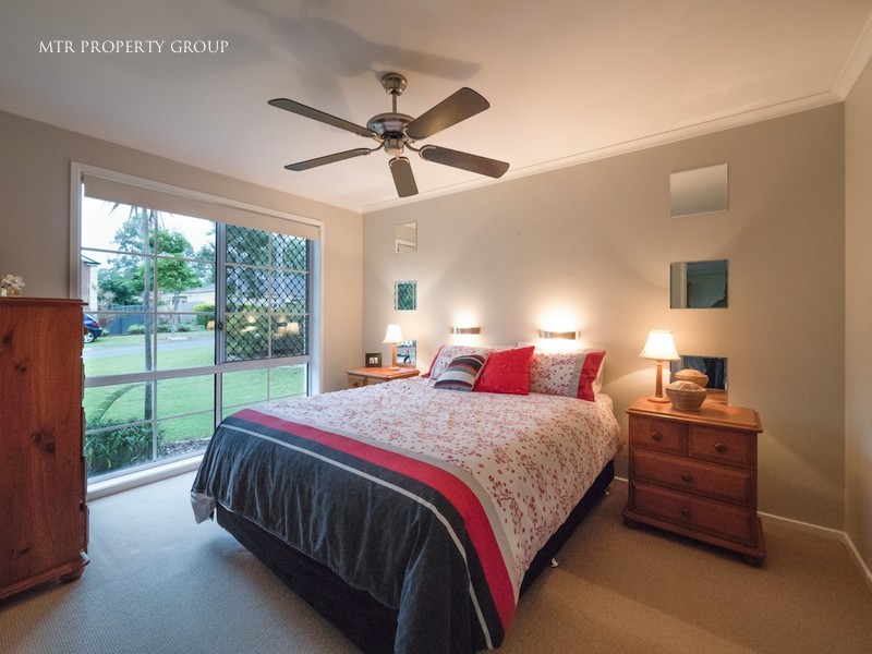 18 Toorak Place, Forest Lake QLD 4078