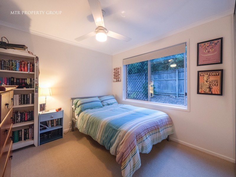 18 Toorak Place, Forest Lake QLD 4078