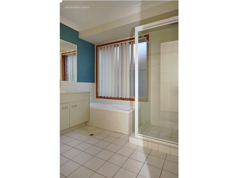 82 Baxter Cres, Forest Lake QLD 4078