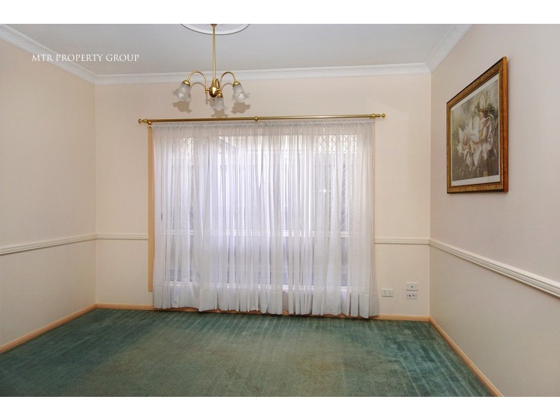 33 Simpson Way, Forest Lake QLD 4078