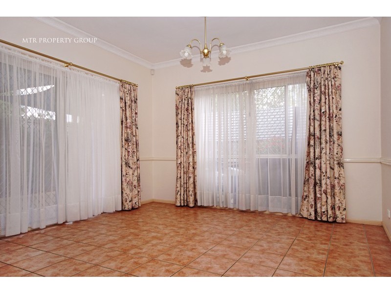 33 Simpson Way, Forest Lake QLD 4078