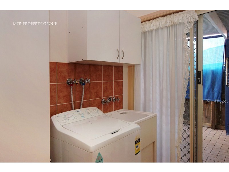 33 Simpson Way, Forest Lake QLD 4078