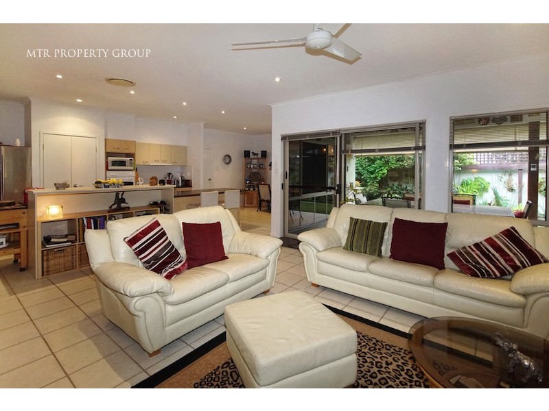 26 Cascade Drive, Forest Lake QLD 4078