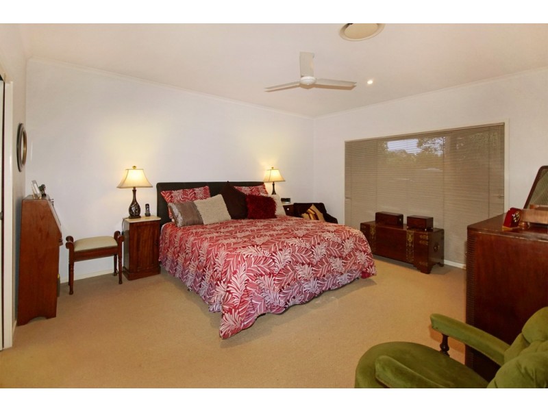 26 Cascade Drive, Forest Lake QLD 4078