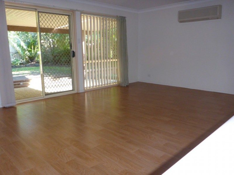 14 McKenzie Place, Forest Lake QLD 4078