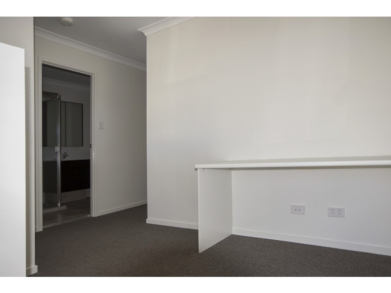 20/8 Canarvan Ave, Springfield Lakes QLD 4300