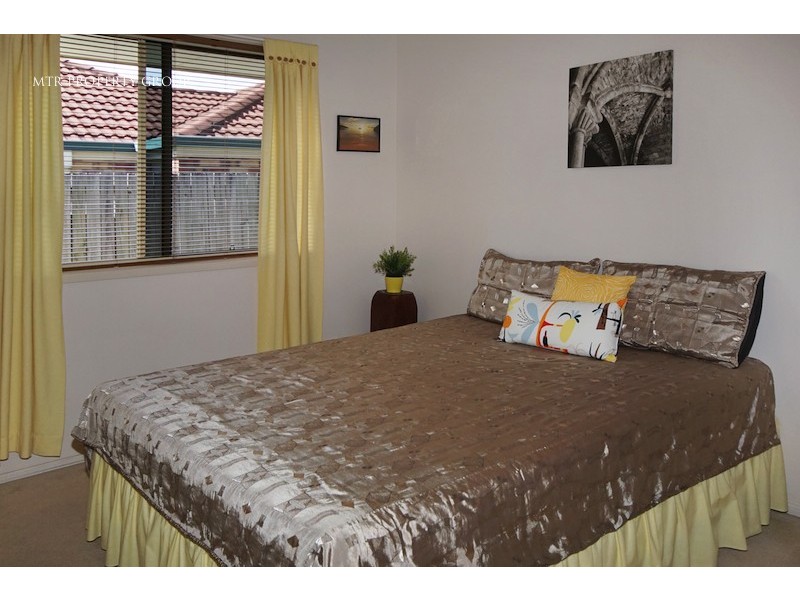 2 Allen Close, Forest Lake QLD 4078