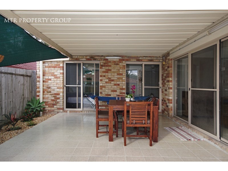 8 Savill Close, Forest Lake QLD 4078