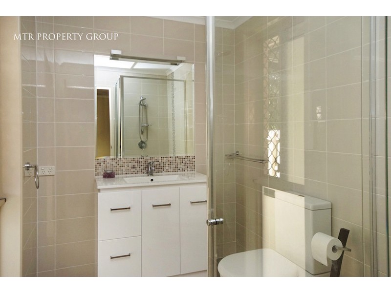 33 Wivenhoe Circuit, Forest Lake QLD 4078