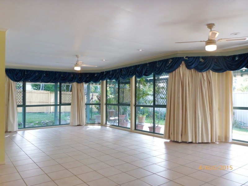 5 Aronia Court, Regents Park QLD 4118