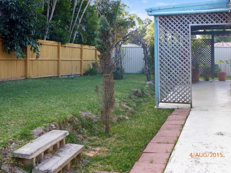 5 Aronia Court, Regents Park QLD 4118