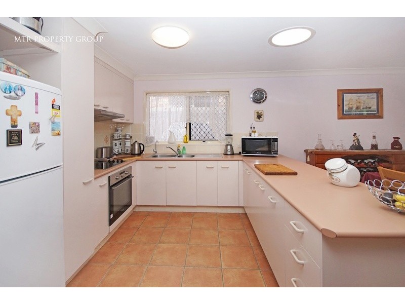 33 Prospect Cres, Forest Lake QLD 4078